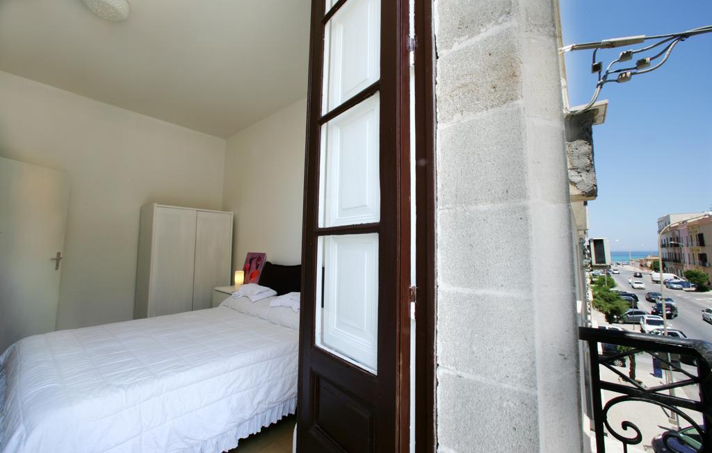 Scudaniglio Apartments Trapani Szoba fotó