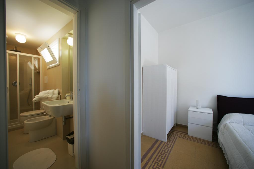 Scudaniglio Apartments Trapani Szoba fotó